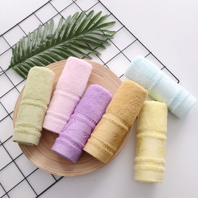 Ζεστή πετσέτα από ίνες μπαμπού Jacquard 25*50cm για μαλακό και απορροφητικό οικιακό καθαρισμό