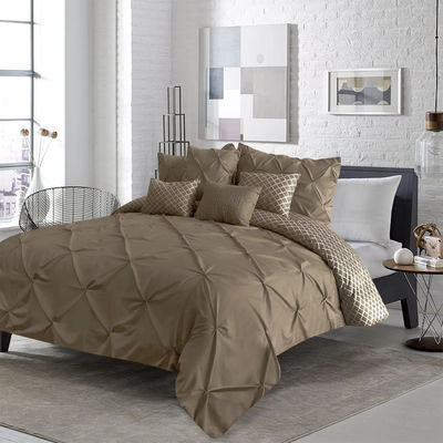 Δημοφιλία Αποθεματικό 90GSM 3 κομμάτια Κάλυψη Pintuck Soft Microfiber στρώμα κρεβατιού Όλες τις εποχές Προσαρμοσμένο κλείσιμο φερμουάρ