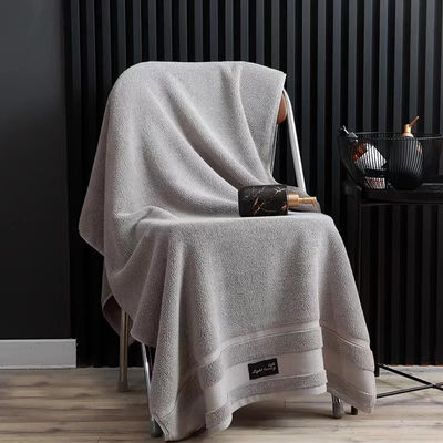 Καθαρό βαμβάκι Luxury Hotel Towel Set με παχύ ριγέ μοτίβο και Jacquard σχεδιασμό