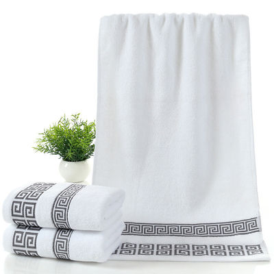 Ξενοδοχείο και σπίτι ορθογώνιο 32S Cotton Jacquard Embroidery Towel Set σε εξατομικευμένο σχέδιο