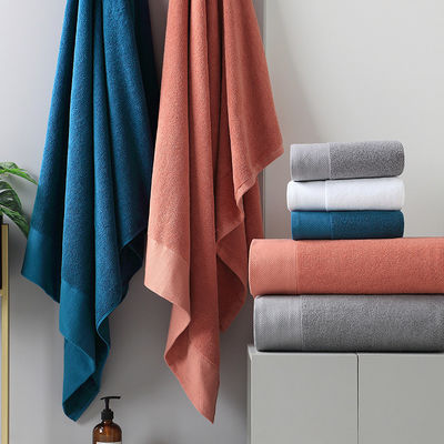 Προσαρμοσμένο Polyester / Cotton Luxury Hotel Embroidery Bath Towel Set για υπερ-απορρόφηση