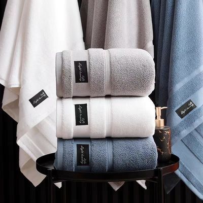 Προσαρμοσμένο λογότυπο Luxury Cotton Bath Towel Set Super Absorbent and Soft για το μπάνιο του ξενοδοχείου