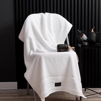 Προσαρμοσμένο λογότυπο Luxury Cotton Bath Towel Set Super Absorbent and Soft για το μπάνιο του ξενοδοχείου