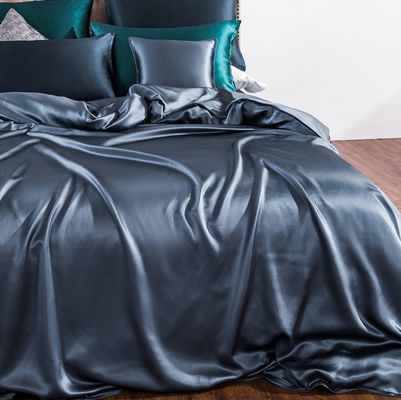 Πάρτε έναν καλό ύπνο με αυτό το Mulberry Silk κουβέρτα κάλυψη τοποθετημένο σεντόνια κρεβατοκάμαρα