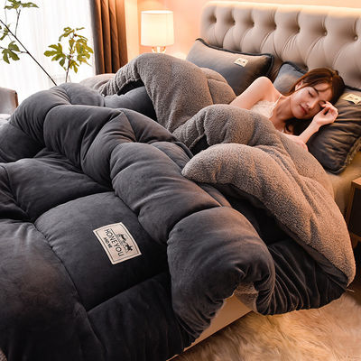 Ξενοδοχειακό κρεβάτι Πολυχρώματα Custom Quilt Comforter Polyester Blend Microfiber Quilt Queen Size